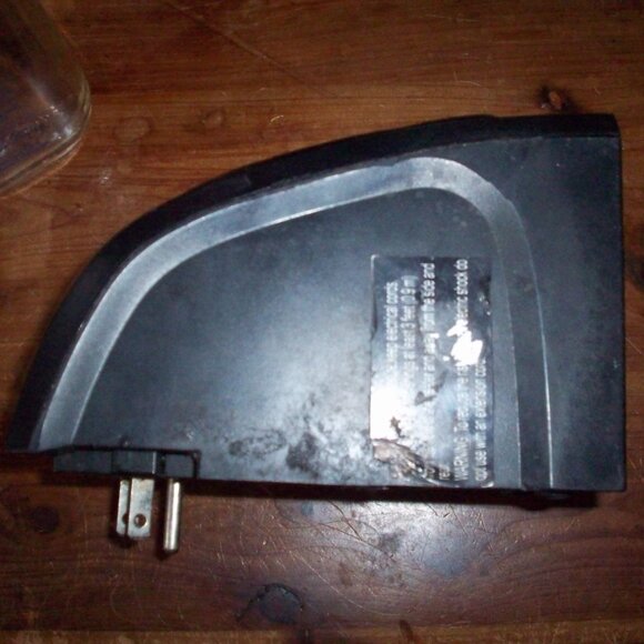 Intertek Handy Heater Plug-In Heater 350 Watts Personal Compact HEAT-MC4, tested - Picture 4 of 6